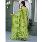 Seduva Women's Cotton Blend Printed Kurti With Pant Dupatta Set (Parrot)