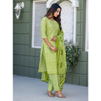 Seduva Women's Cotton Blend Printed Kurti With Pant Dupatta Set (Parrot)